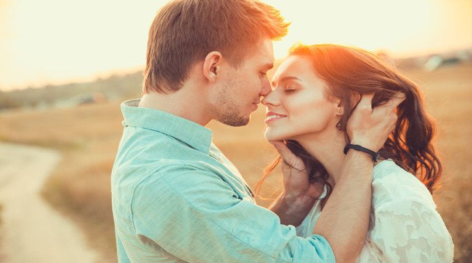 When To Move From Dating To Being In A Relationship?